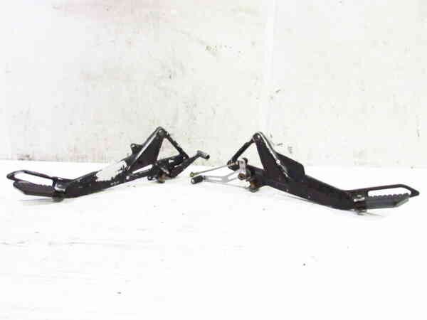 ★セール特価★ZEXT ホーネット250 MC31 大人気!! 純正 ステップASSY 左右SET お買得!! 検※ ジェイド CB400SF MC23 NC31 CBX400F111S45拍卖