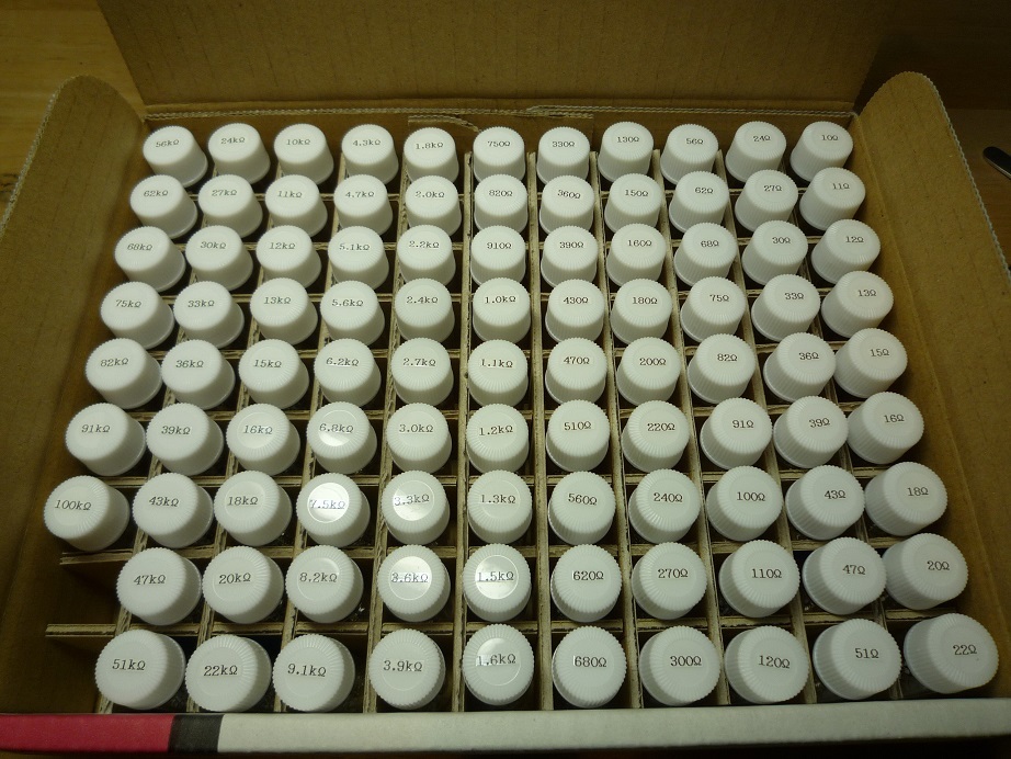 【最後の2セットです】パナソニック製 1608サイズ チップ抵抗 10Ω~100kΩ ±1.0%品 各100個×97種類セット(全9700個) 新品未使用拍卖