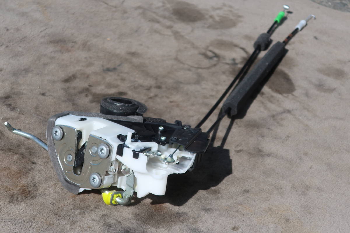 H29? LA150S MOVE ムーヴ 純正 リア左側 後席左 ドア ドアロックアクチュエーター Assy拍卖