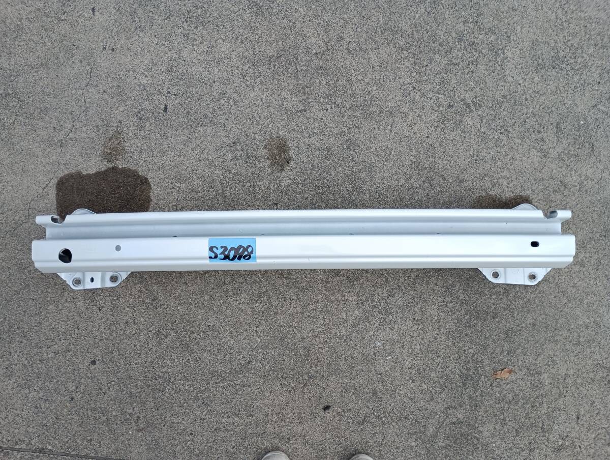 VOLVO ボルボ V60 純正 リアバンパー 補強材 レインフォースメント フォースメントキャリア 31468293 S3098拍卖