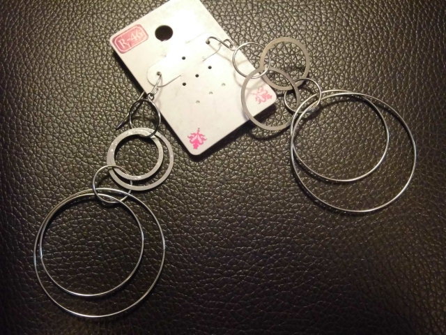 ★★★ピアスNo,172★R-46 多連リング左右非対称★★★拍卖