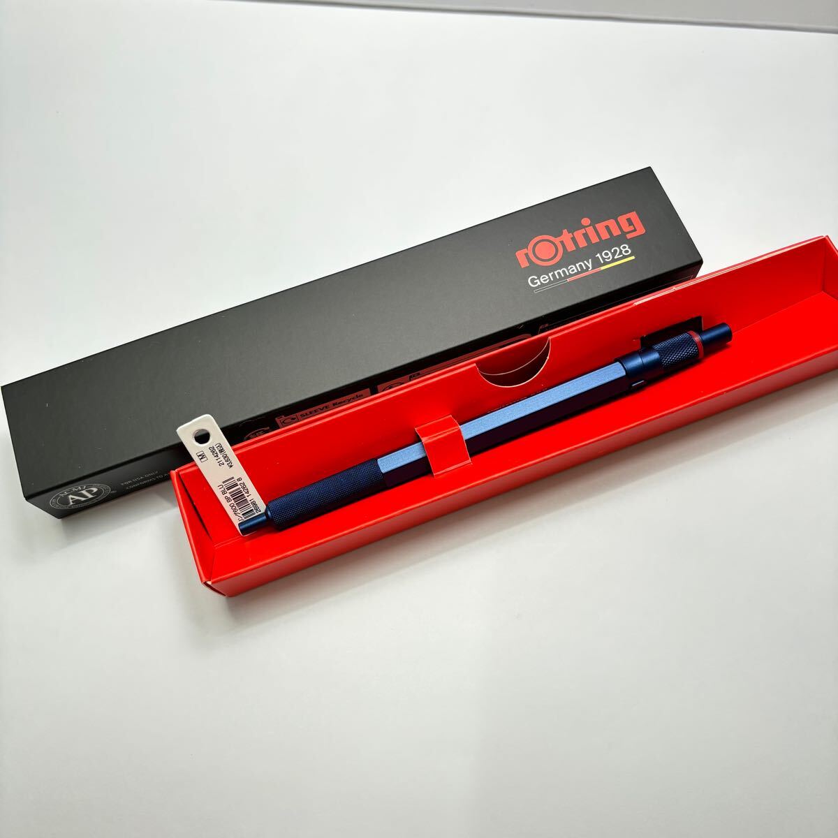 【新品未使用】文具店在庫品 ロットリング rOtring 600 ボールペン ペン先中 アイアンブルー 製図用 0219拍卖
