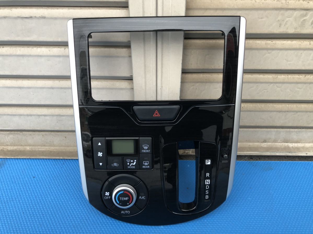 853:タントカスタム LA600S オーディオパネル(エアコンパネル)拍卖