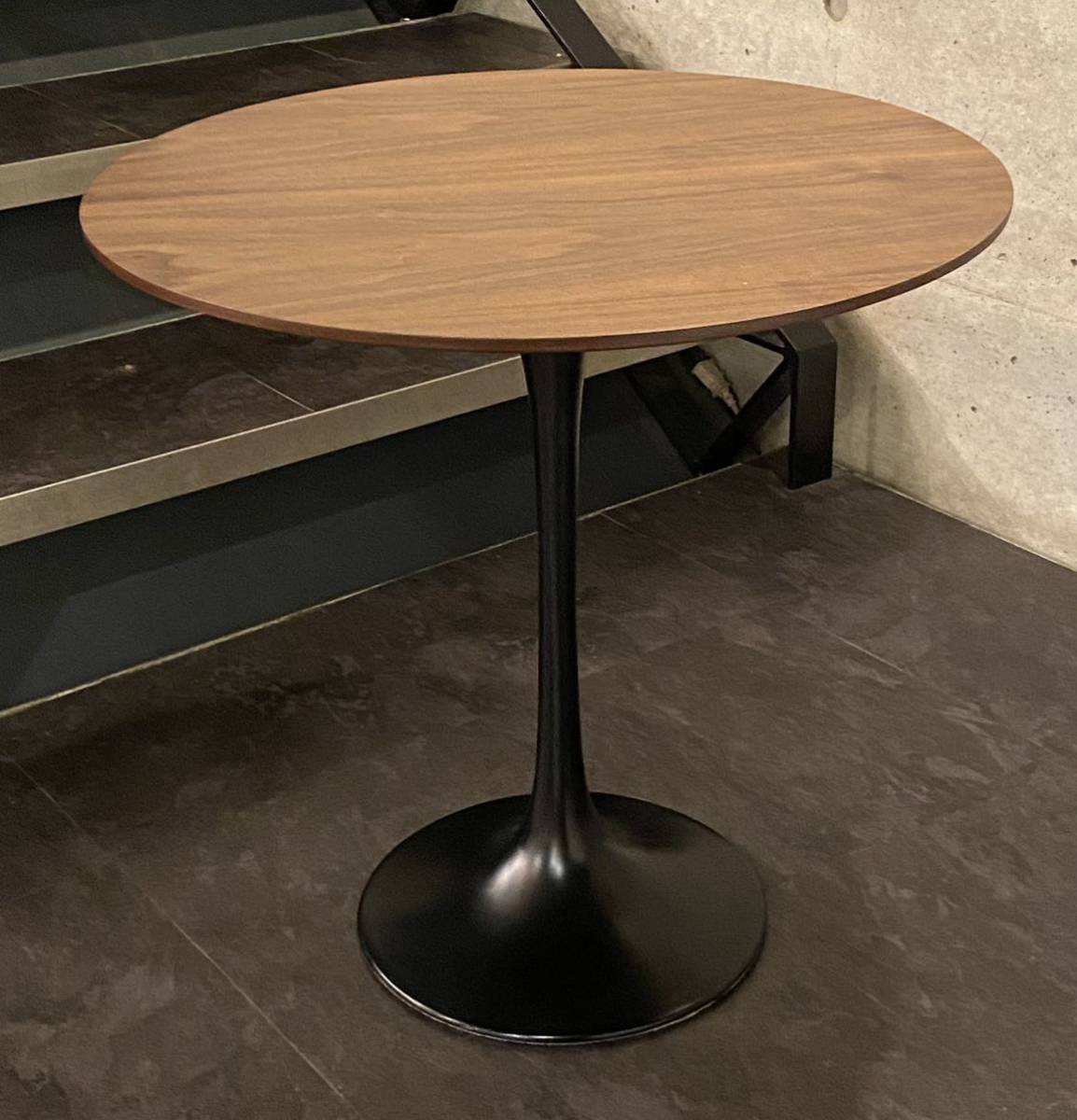 サーリネン チューリップサイドテーブル/walnut(検,ウォールナット,イームズ,ミッドセンチュリー,スペースエイジ,50's,60's,北欧ビンテージ拍卖