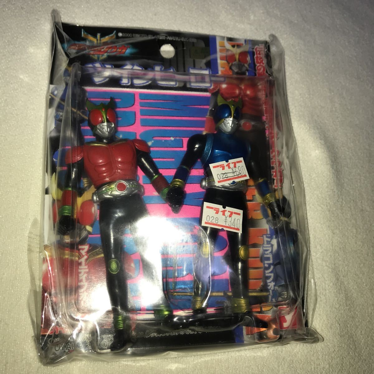 未開封新品 仮面ライダークウガ ツインヒーロー マイティフォーム ドラゴンフォーム 高さ12センチくらいです。オダギリジョーさん主演拍卖