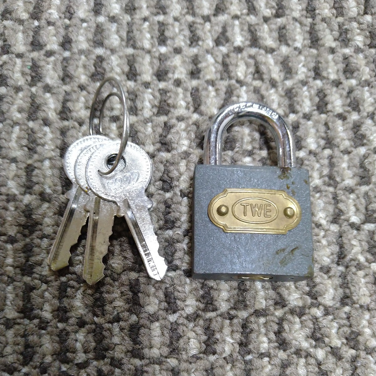 ジャンク品/長期保管品/中古品/TWE/南京錠/30mm/レア品/防犯/セキュリティ対策拍卖