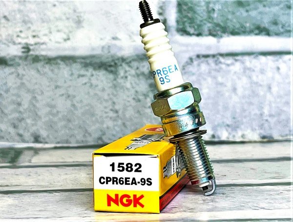 NGK CPR6EA-9S (1582) 新品 送料込 ホンダ スーパーカブ50/プロ/ストリート ('12.5~) AA04,AA07,AA09 適合拍卖