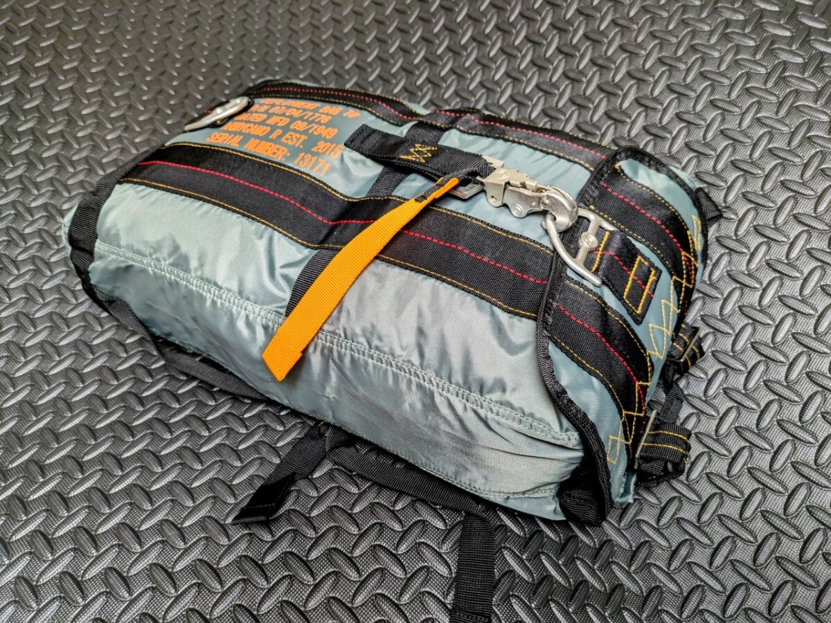 オリーブグリーン 縦長ナイロンバックパック パラシュート型拍卖