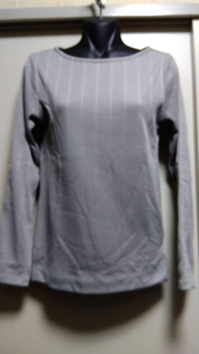 ☆BAYFLOWリブデザイントップス☆超美品拍卖