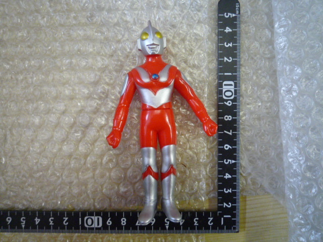 送料無料 美品 当時物 BANDAI バンダイ 1988年 ウルトラマン ソフビ 現状渡し品拍卖
