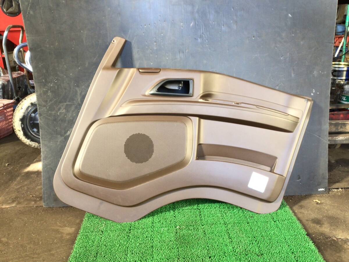 現行 ギガ 運転席側 ドア 内張り B 241219 ④ 即日発送可 ヤフオク 220s拍卖