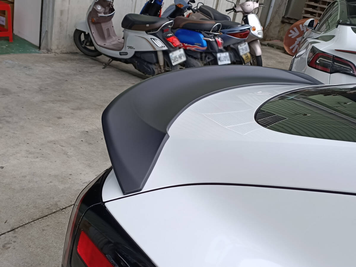 塗装込み 2017-2023 TESLA MODEL3 テスラ モデル3 セダン リアトランクスポイラー ウィングスポイラー S TYPE ABSの材質 各純正色対応拍卖