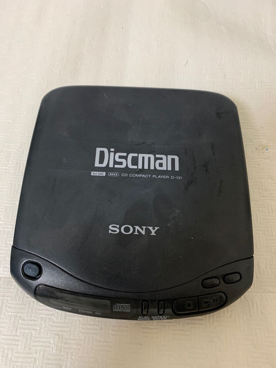 ジャンク SONY D-131 Discman ソニー ディスクマン ポータブルCDプレーヤー/動作未確認/部品取り用/電池液漏れ蓋欠損はまらない等拍卖