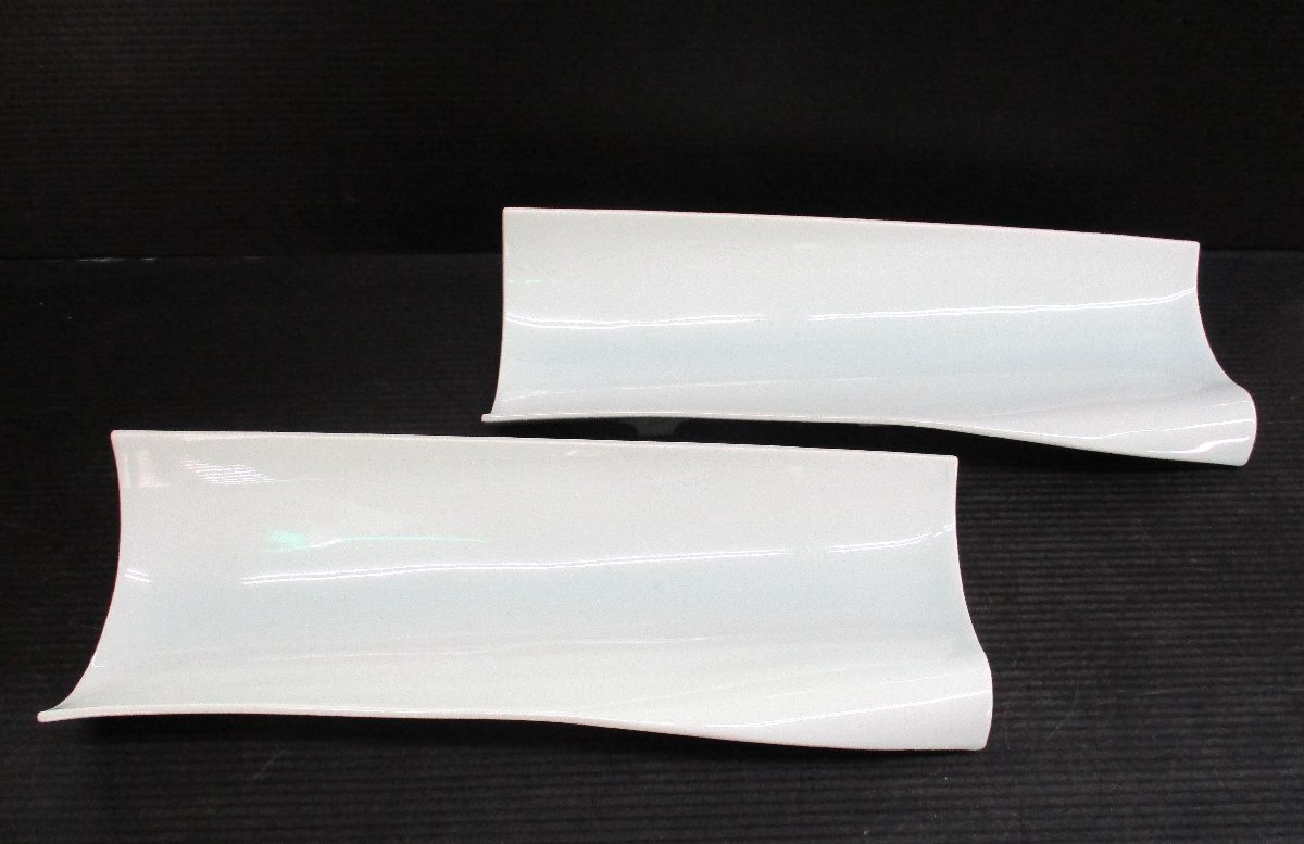 ★98947 和風変形皿 長皿 2枚 白吹ウェーブ 薄い青 和食器 食器 シンプル おしゃれ 幅36.5x奥行12x高さ6㎝ 中古美品★拍卖