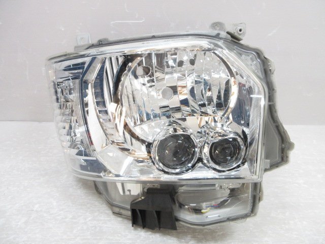 【即決有】 トヨタ ハイエース 200系 4型 5型 6型 純正 右 ヘッド ライト LED KOITO 26-137 打刻 84 (B042079)拍卖