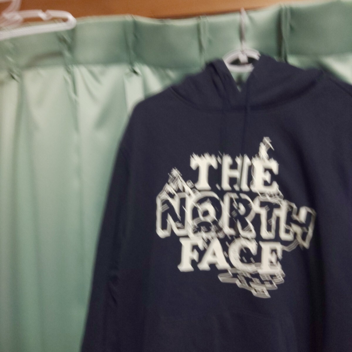 ノースフェイスパーカーL拍卖