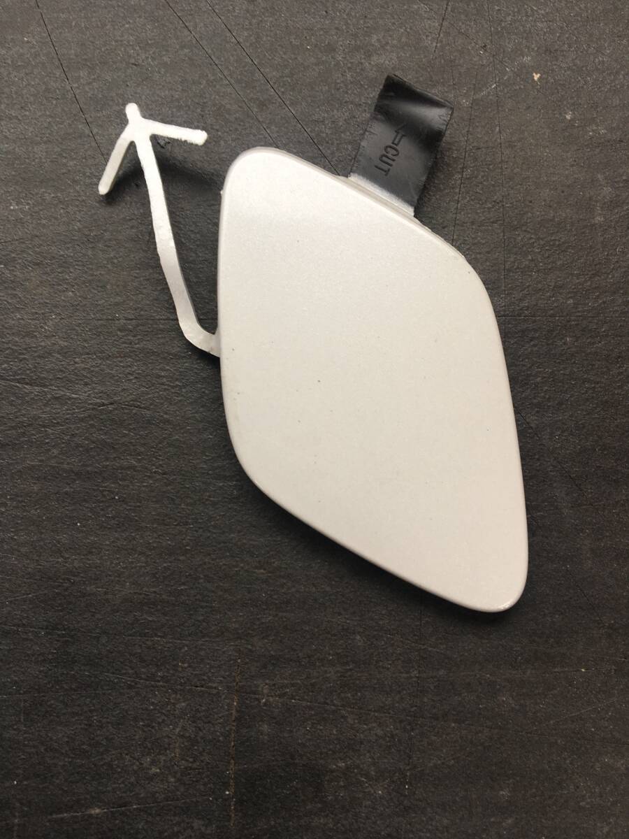 RV3 RV4 RV5 RV6 ヴェゼル バンパー 牽引フックカバーホールカバーメクラ 蓋 純正 71106-3M0-0000 HONDA VEZEL拍卖