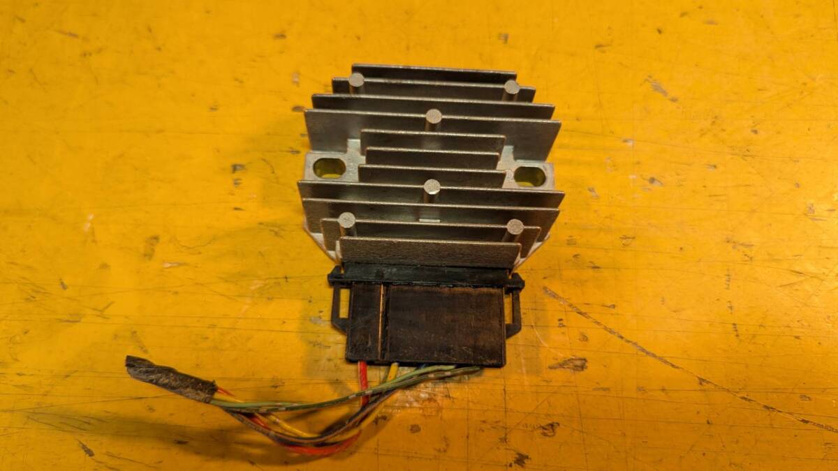 ★熊本発 ヤンマー コンバイン Ee-3外し レギュレーター★拍卖