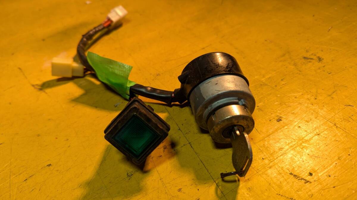 ★熊本発 クボタ コンバイン R1-111 キーシリンダー&スイッチ★拍卖