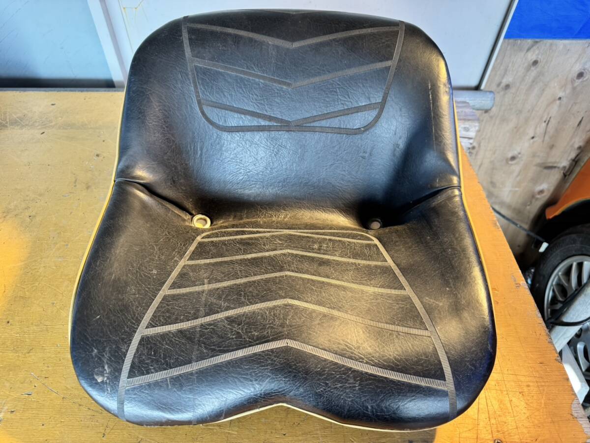 ★熊本発 クボタ コンバイン 3条G RX195AG外し 椅子 いす★拍卖