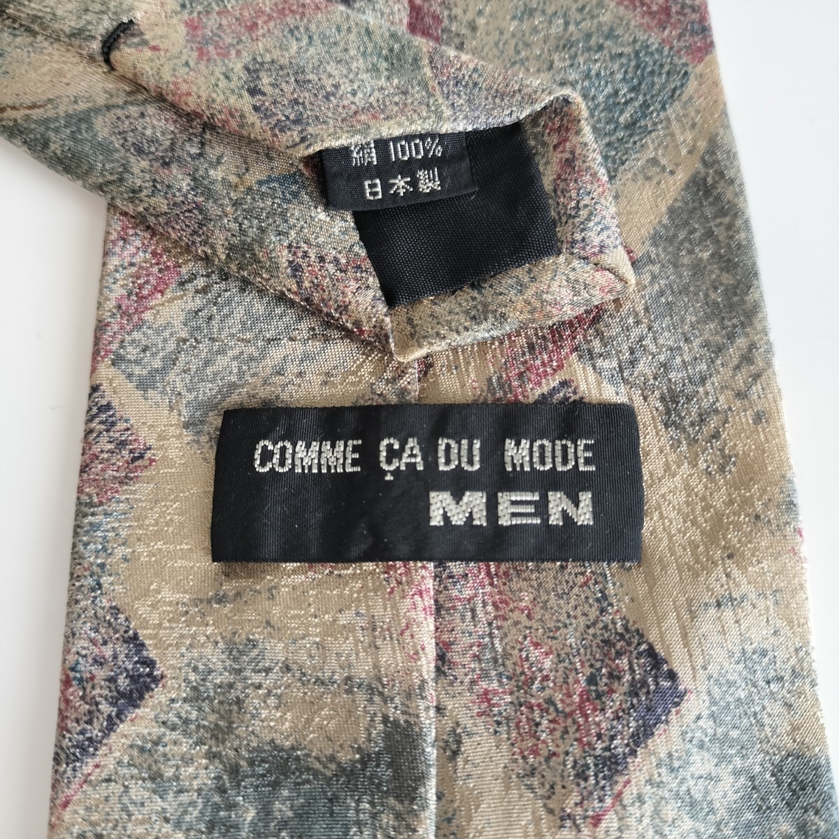 COMME CA DU MODE MEN(コムサデモードメン)ベージュマルチカラー模様ネクタイ拍卖