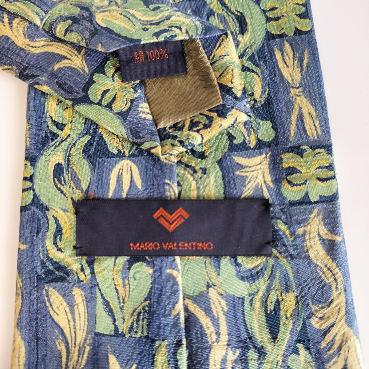 VALENTINO(ヴァレンティノ)緑水色模様デザインネクタイ拍卖