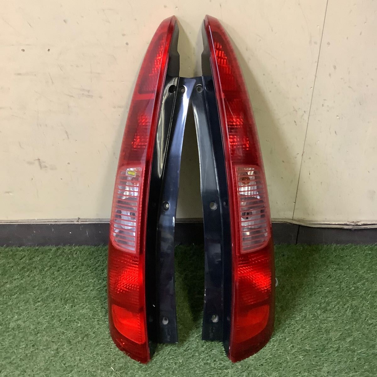 コルト Z25A テールライト 左右セット STANLEY P3144 1cmキズあり 管番2259拍卖