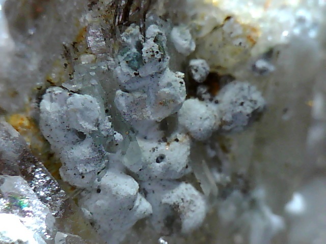 国産鉱物 大分県 尾平 白マリモ水晶 雪被り水晶 スノーオンクォーツ レア 可愛い姿 定型外発送拍卖