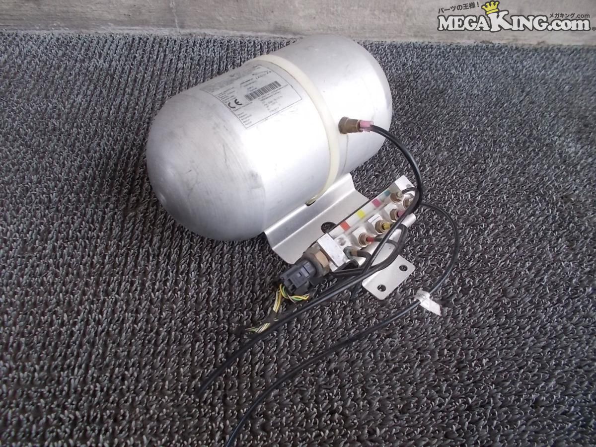 ジャガー GH-J72RA XJ8 X350 純正 ノーマル エアサスタンク 2W93-5B696-AF 2W93-5B709-AC / 2R7-1758拍卖