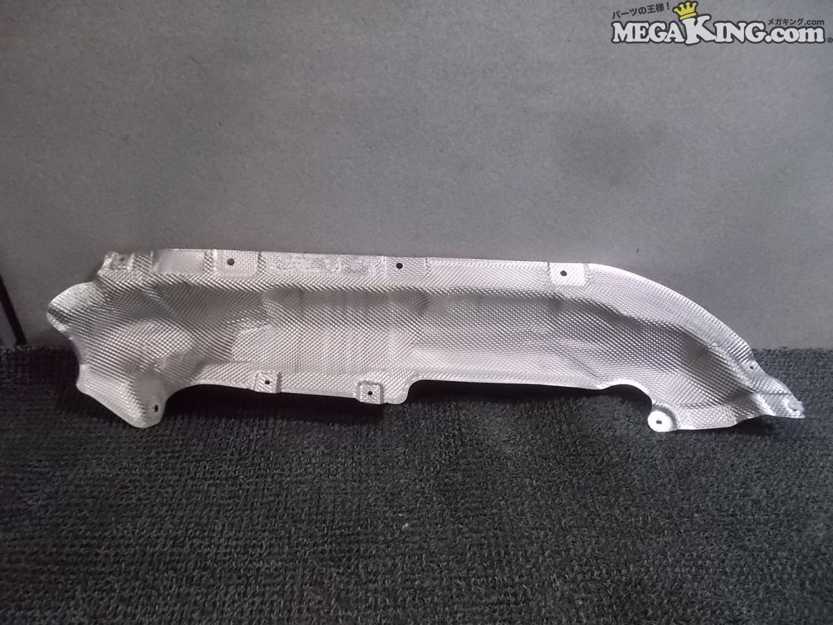 BMW G82 M4 純正 ノーマル アンダーロア遮熱板 ヒートシールド 51488081183 148778-11 M3 等 / R4-930拍卖