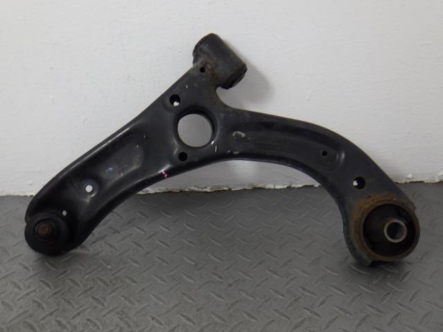 ミラトコット LA560S 左Fロアアーム 48069-B2100拍卖