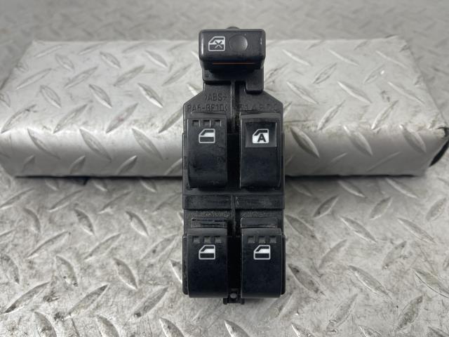 ムーヴ L150S パワーウインドウスイッチ 84820-B2010拍卖