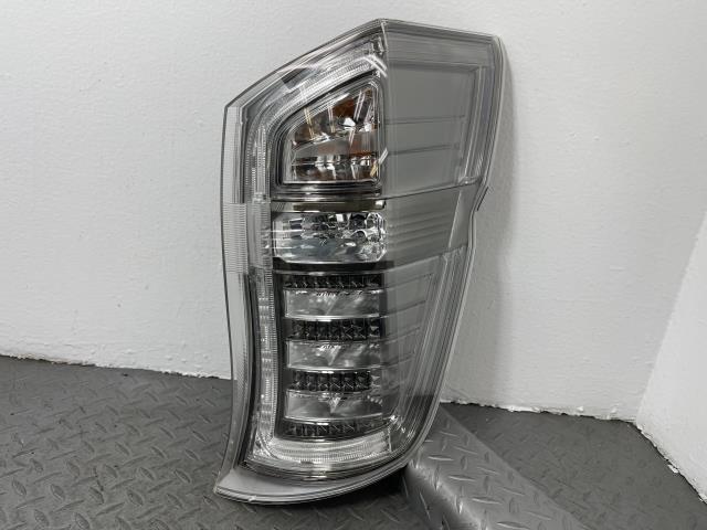 ステップワゴン RK5 右 テール ランプ ライト 33500-SZW-J31拍卖