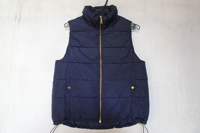 GU/ジーユー/211-317471/中綿入ベスト/スリーブレスジャンパー/アウター/前ジップアップ/裾ドローコード入/紺/ネイビー/Lサイズ(12/3R)拍卖