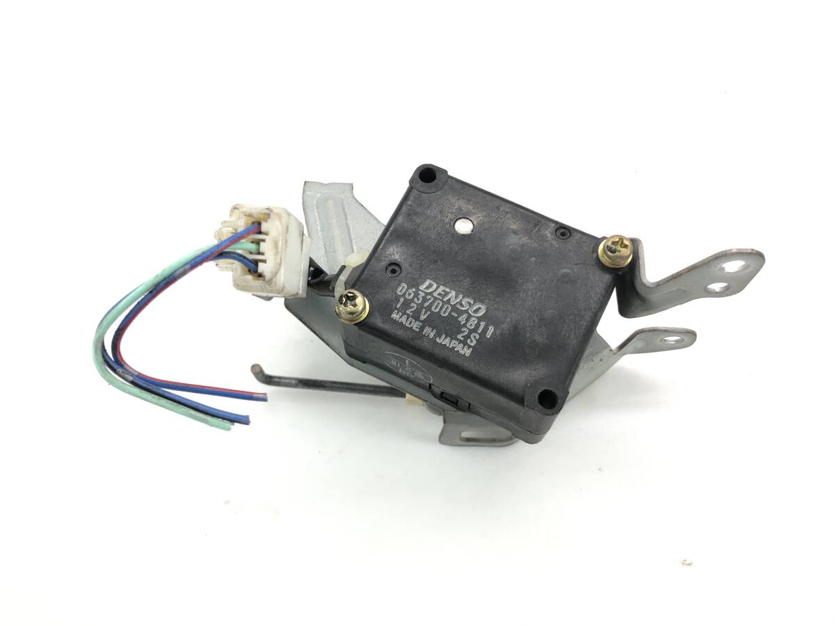 _b188825 トヨタ マークⅡ 2.5 グランデ JZX100 エアコンサーボ モーター (3) 063700-4811 JZX105 GX100 GX105 チェイサー クレスタ拍卖