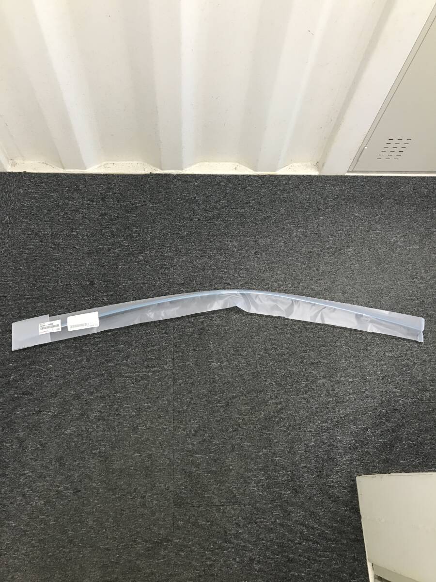 レクサスUX250 フロントドアアッパーモール 左側用のみ 75754-76020 トヨタ純正部品 未使用拍卖