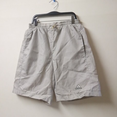 ★【古着】 adidas(アディダス) ハーフパンツ(シャカパン) Mサイズ(76~84) 薄緑 裏地メッシュ拍卖