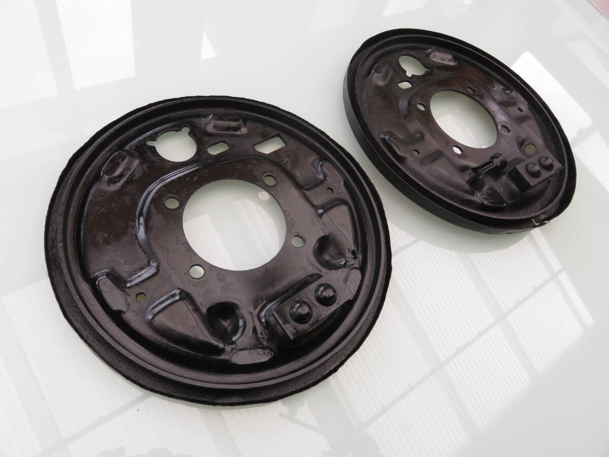 旧車 L型 L28 S30 30Z フェアレディZ HS30 PS30 HLS30 240Z Z432 DATSUN ダットサン 後期用 リア ドラム ブレーキ バックプレート左右拍卖