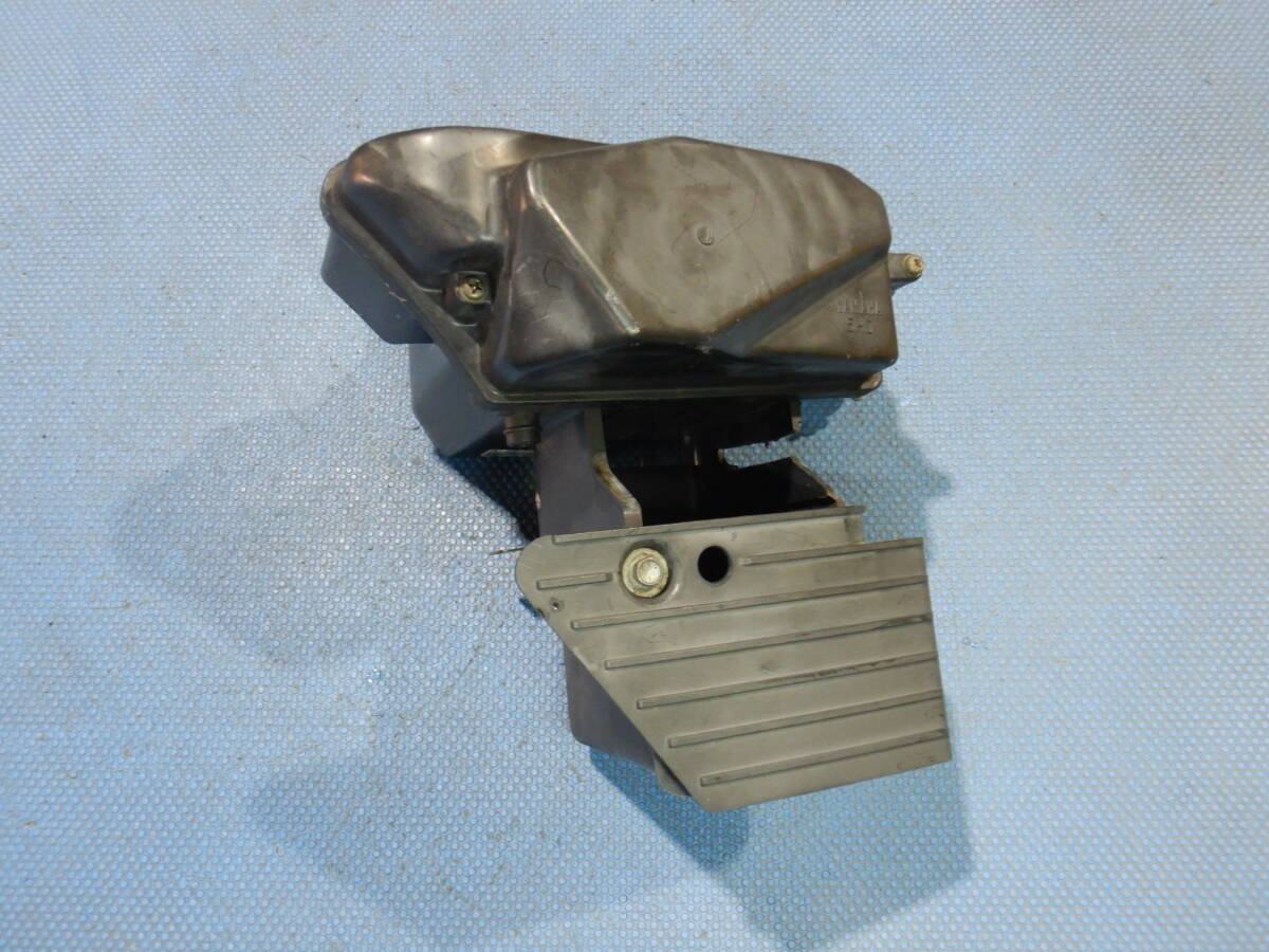 SR125 4DD エアクリーナーボックス 一部カット箇所あります(画像3)拍卖