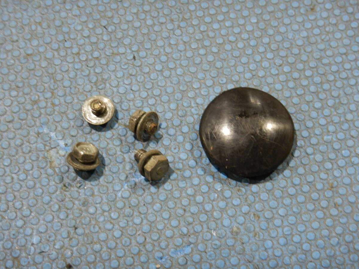 カブ C50 チェーンカバー 取り付けボルト キャップ拍卖