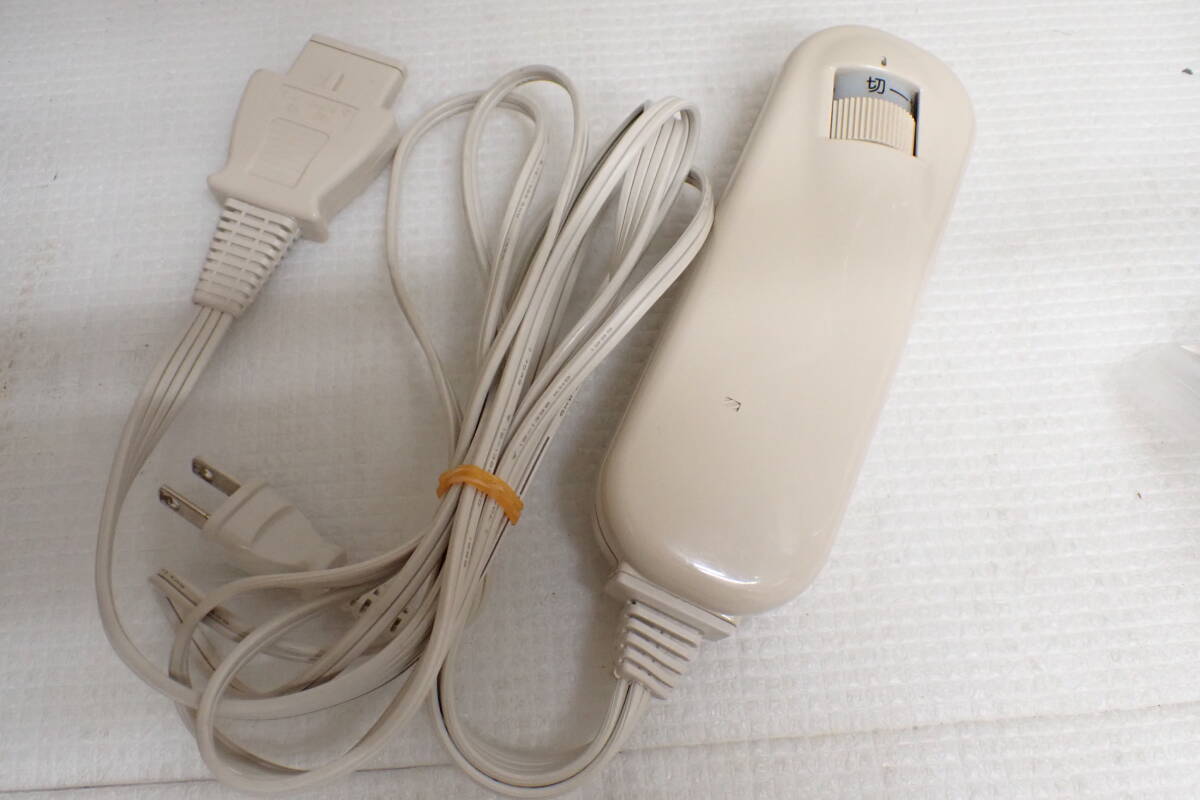 東芝ホームテクノ 電気敷毛布用 CS-168C形コントローラー 温度調節器 電源コード 通電確認済 定形外郵便全国一律660円 S1-MA拍卖