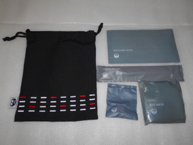 ②JAL 巾着 アメニティ付き 日本航空拍卖