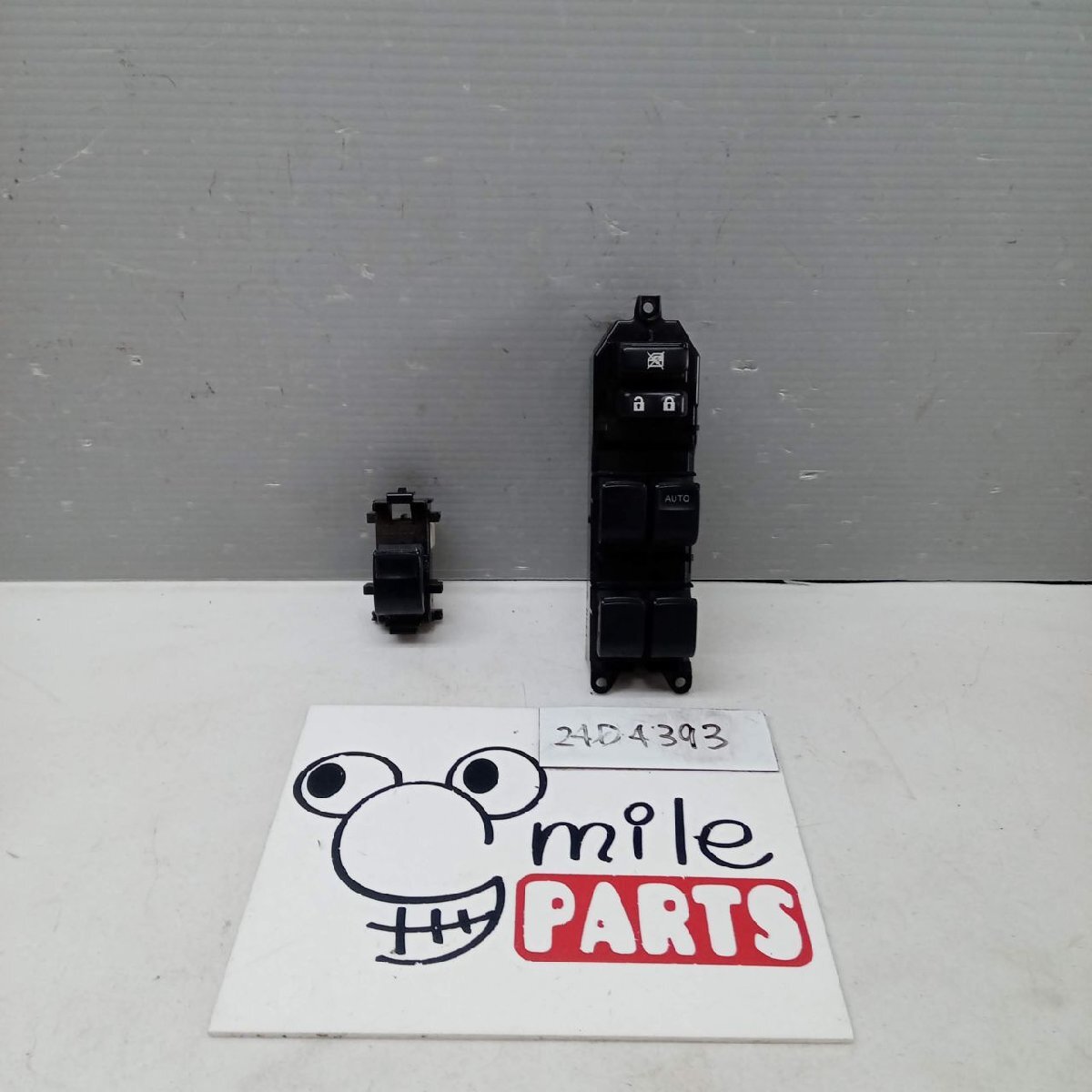 NCP105/NCP100 ラクティス 純正 運転席助手席パワーウィンドウスイッチ 2Z7-8-3/24D4393*同梱不可拍卖