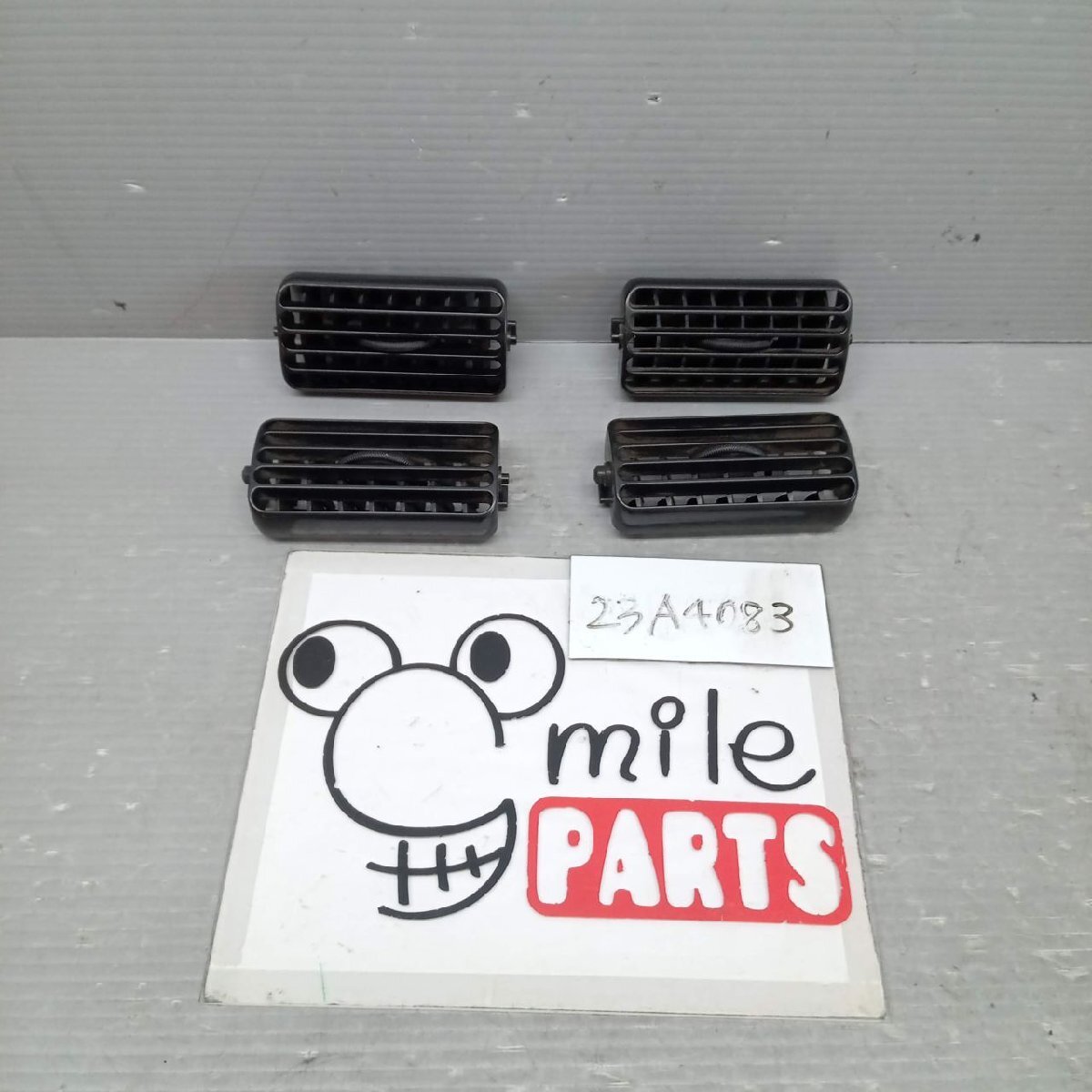 TV2/TV1 サンバー 純正 エアコン吹出口4個 1A5-8-7/23A4083*同梱不可拍卖