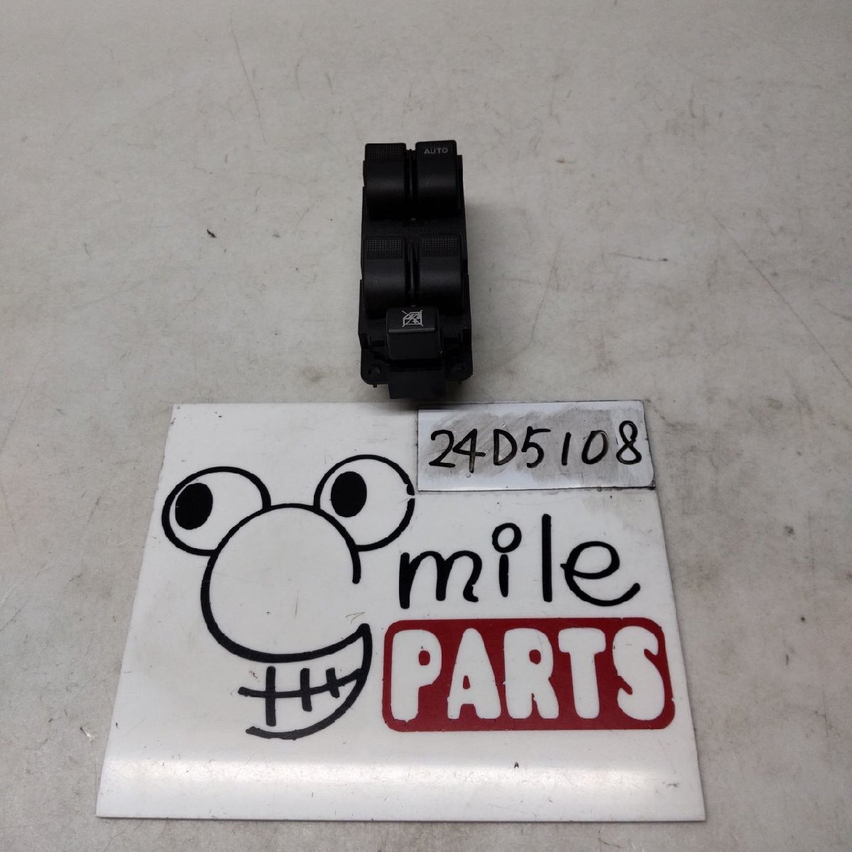 DY5W デミオ 純正 パワーウィンドウスイッチ 2Z7-10-4/24D5108*同梱不可拍卖