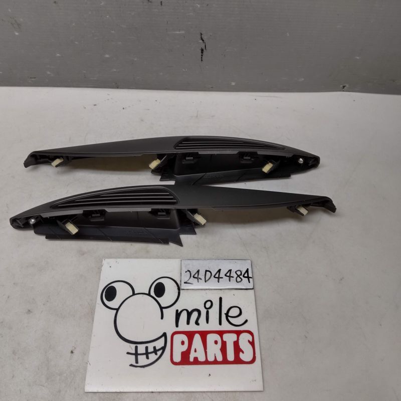 RG3/RG4 ステップワゴン 純正 左右メーターフード横パネル 1A3-23-8/24D4484*同梱不可拍卖