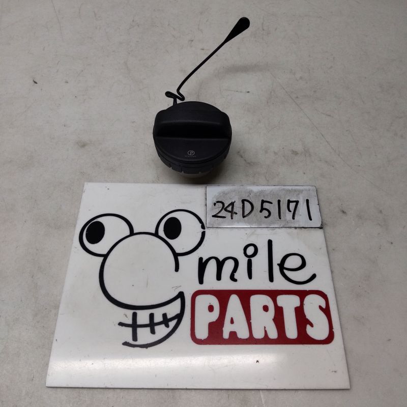 MXPH17/MXPH14 ヤリス 純正 フューエルキャップ 2Z7-14-3/24D5171*同梱不可拍卖