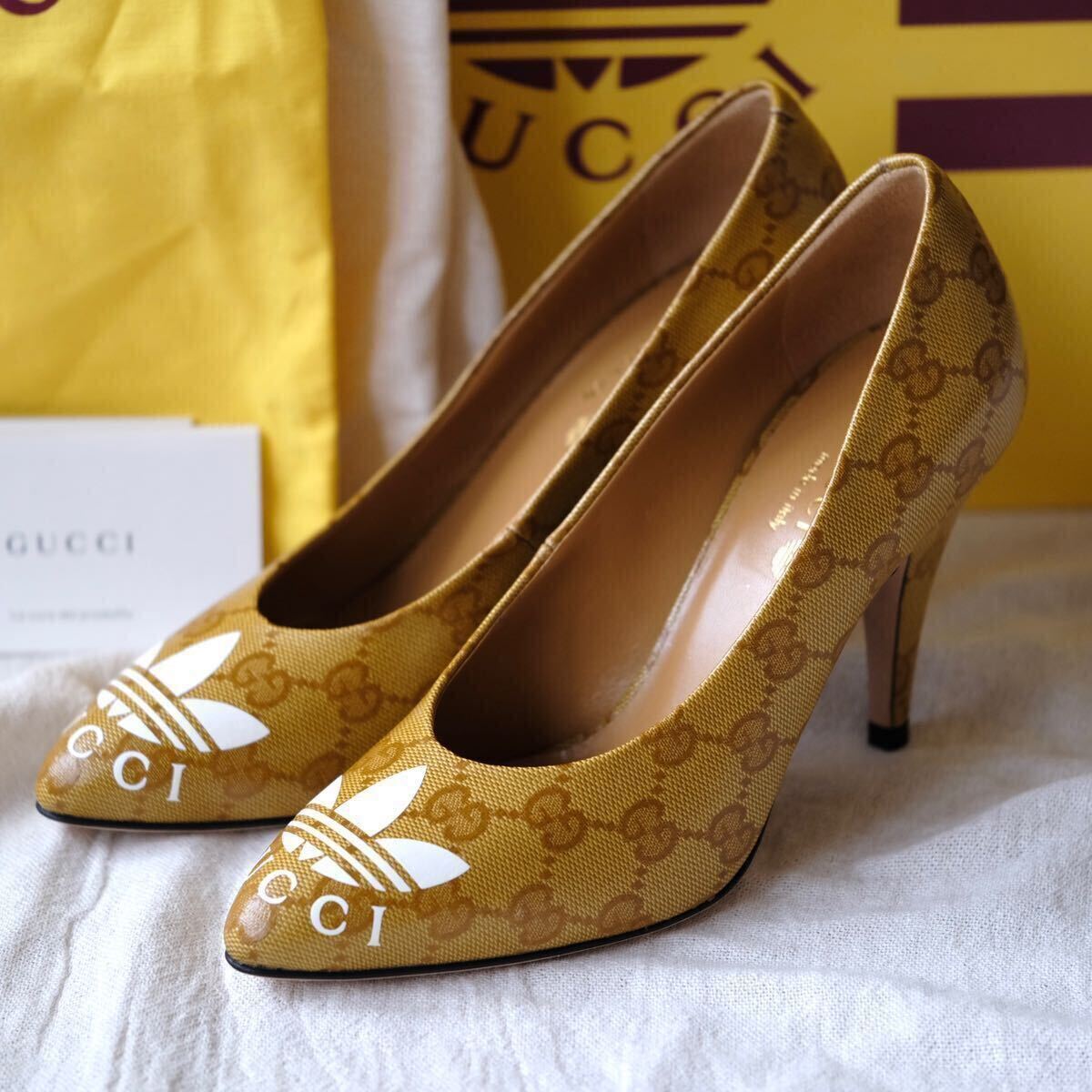 新品未使用Gucci×adidasアディダスグッチ GGクリスタルヒールパンプス ベージュ35.5拍卖
