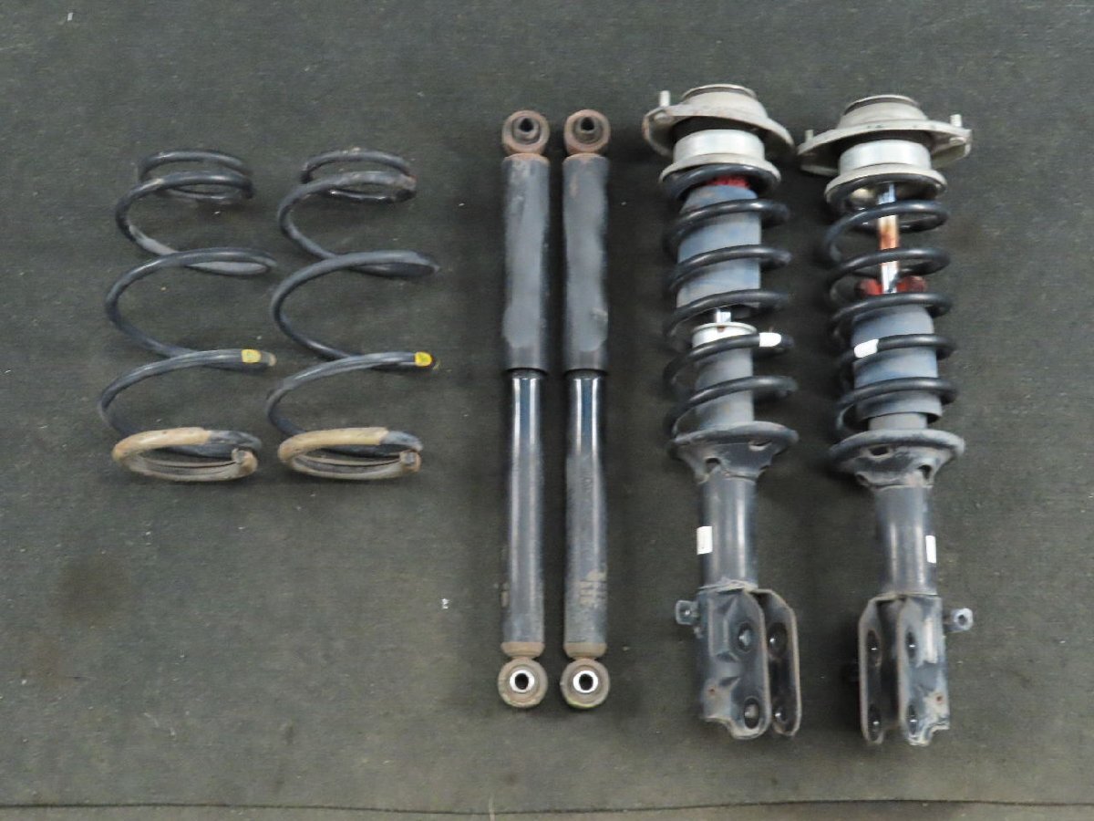 【即決! 即日発送可】ワゴンR FX DBA-MH22S 純正 ★約7万km ストラット 1台分 サス ショック アブソーバー ABS有 中古 12617拍卖