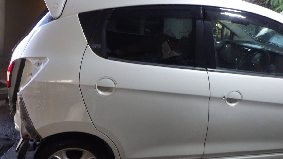 関00001 即決! HG21S セルボ Z7T パール 右リアドア 現車 部品取り車拍卖